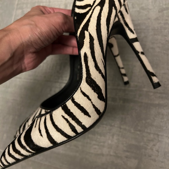 Aqua Brand Zebra Heels - Picture 2 of 4